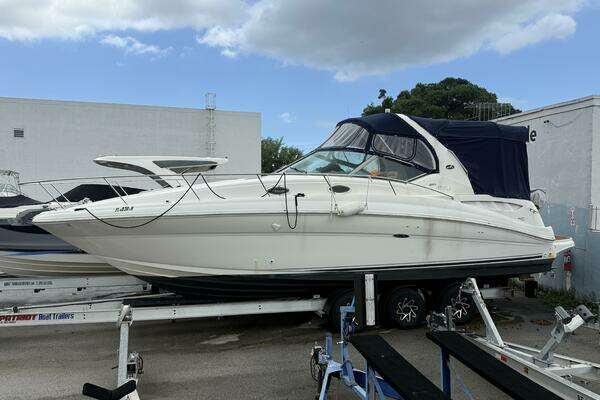 Picture Of: 2004 Sea Ray 320 Sundancer 
