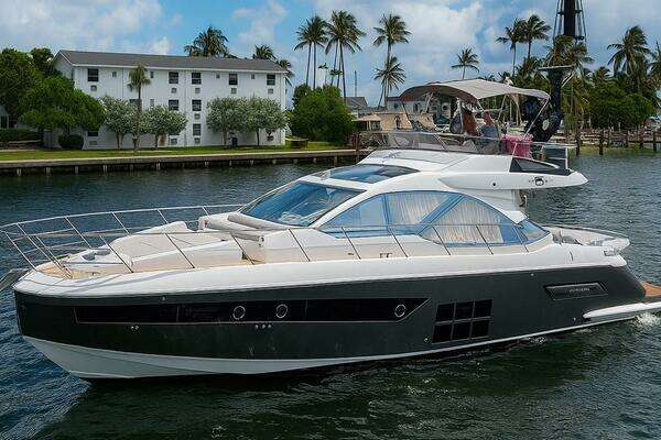 Picture Of: 2023 Azimut S6 Sport-Fly Asymmetry