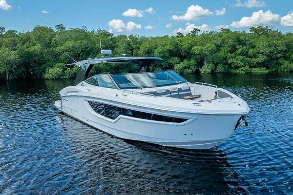 Picture Of: 2022 Cruisers Yachts GLS OB Walking on Water