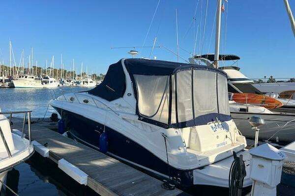 Picture Of: 2005 Sea Ray 320 Sundancer 