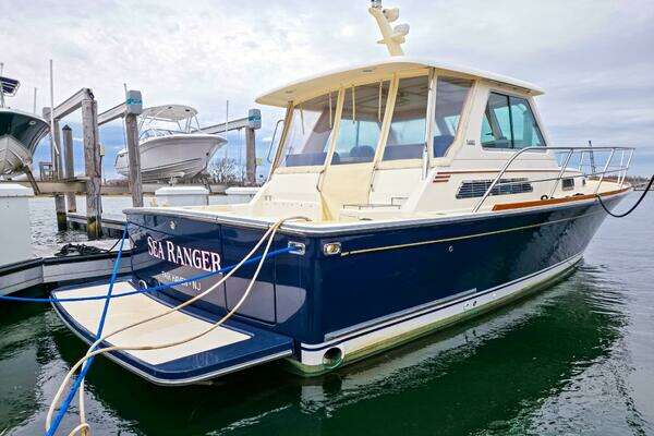 Picture Of: 2008 Sabre 34 Express 