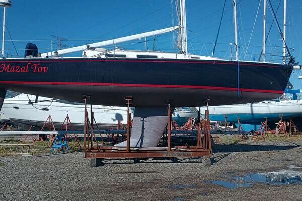 Picture Of: 1996 J Boats  