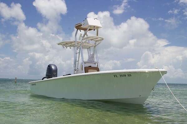 Picture Of: 2020 Croswait Custom 21 Center Console 