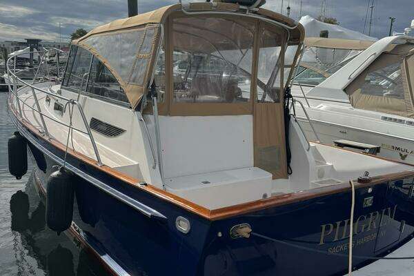 Picture Of: 2001 Legacy Yachts Express PILGRIM 