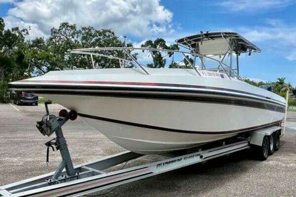 Picture Of: 1994 Fountain 31 Center Console 