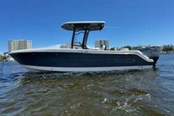 Picture Of: 2022 Robalo R242 Center Console 