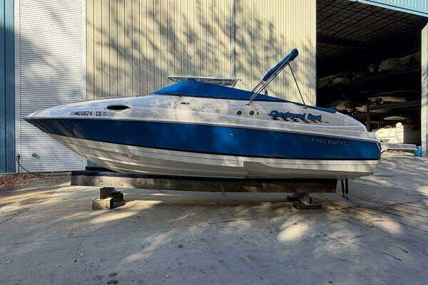 Picture Of: 2008 Regal 2450 Cuddy 