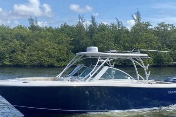 Picture Of: 2018 Sailfish 325 DC 