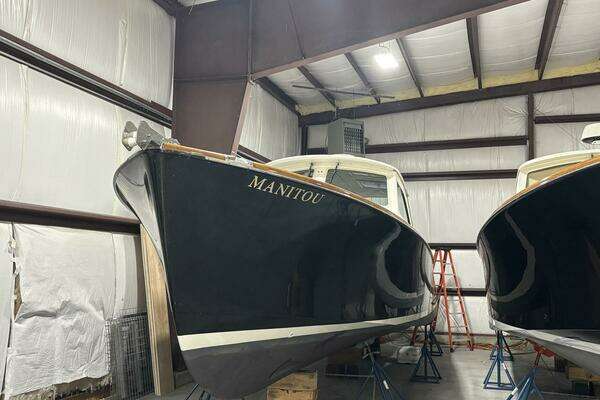 Picture Of: 2004 Hinckley 36 Picnic Boat EP MANITOU