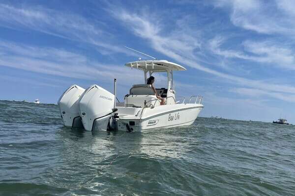 Picture Of: 2022 Boston Whaler 270 Dauntless Bae Life