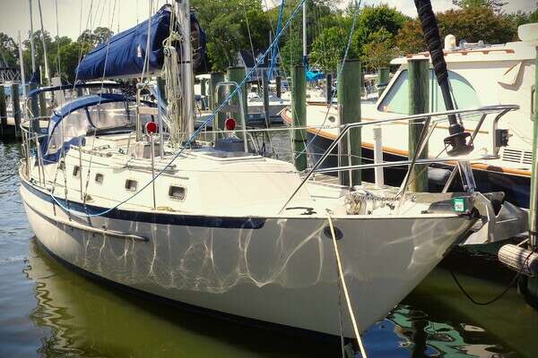 Picture Of: 1992 Pacific Seacraft 34 EVERYWHERE