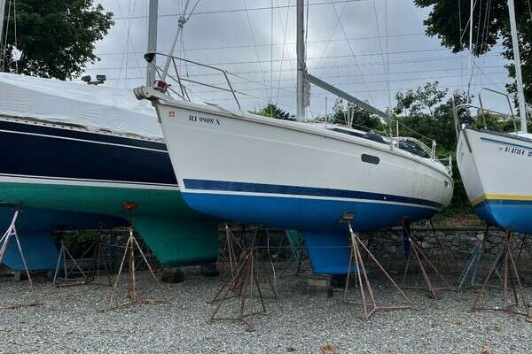 Picture Of: 1995 Hunter 336 Paper Chase