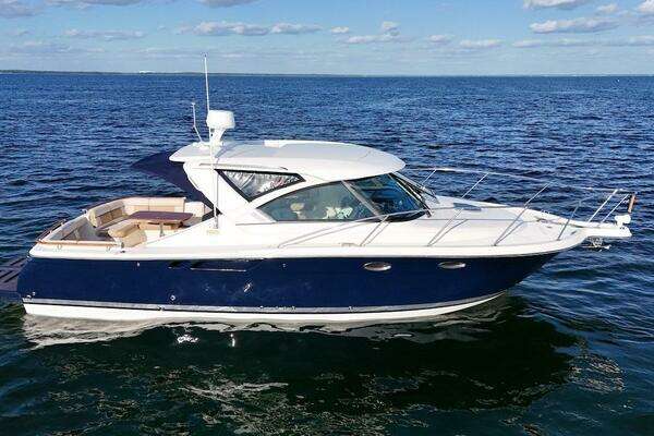 Picture Of: 2014 Tiara Yachts 3100 Coronet 