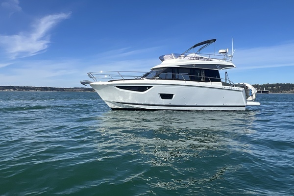 Picture Of: 2019 Jeanneau Velasco Sweet & Salty