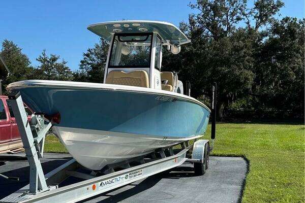 Picture Of: 2023 Sportsman Masters 267 Bay Boat 