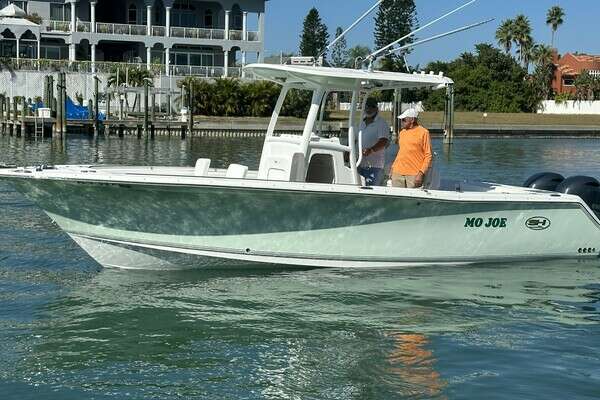 Picture Of: 2014 Sea Hunt 27 Gamefish Forward Seating 
