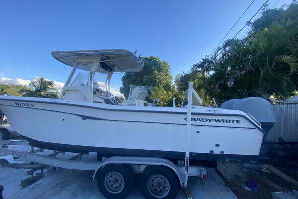 Picture Of: 2007 Grady-White Chase 273 knot the usual