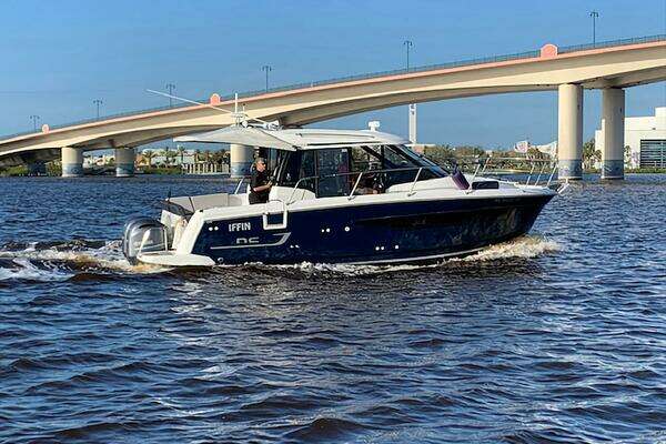 Picture Of: 2018 Jeanneau NC 895 Iffin