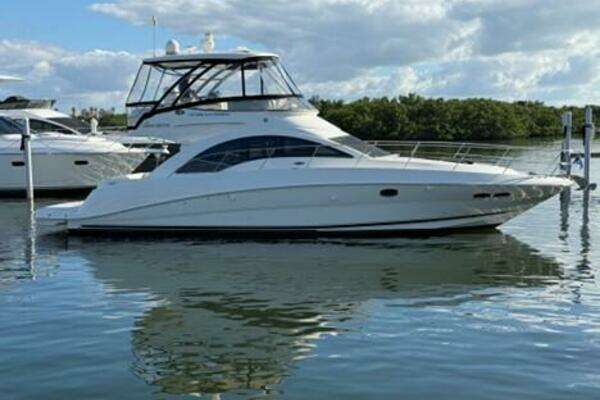 Picture Of: 2008 Sea Ray 47 Sedan Bridge Anchor Management 