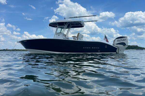 Picture Of: 2019 Cape Horn 27 XS 