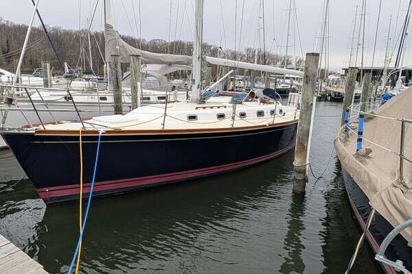 Picture Of: 2001 Tartan 3700 Thistle