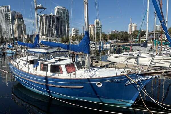 Picture Of: 1972 Islander Motorsailer 