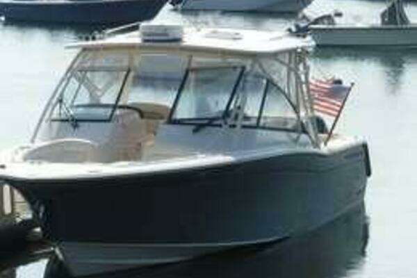 Picture Of: 2016 Grady-White 335 Freedom, 109 hours 