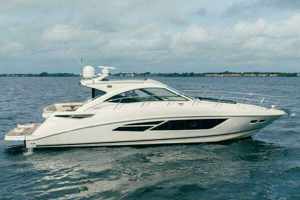 Picture Of: 2015 Sea Ray 510 Sundancer SOL E Mar IV