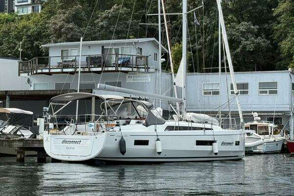 Picture Of: 2022 Beneteau Oceanis 40.1 Disconnect