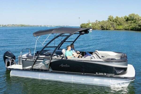 Picture Of: 2021 Avalon LSZ Quad Lounger 24 