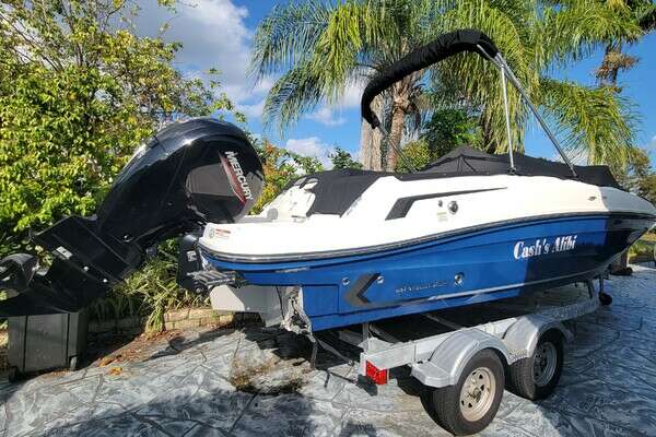 Picture Of: 2023 Bayliner VR6 OB 