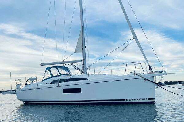 Picture Of: 2021 Beneteau Oceanis 30.1 MAHALO