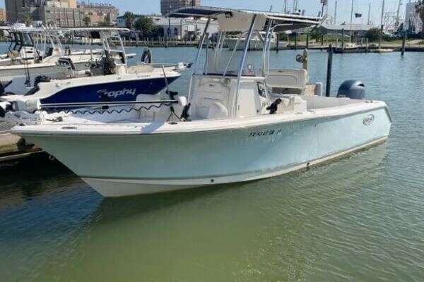 Picture Of: 2017 Sea Hunt Ultra 234 