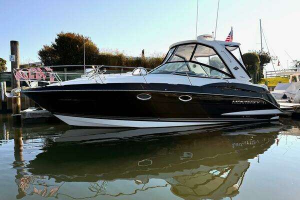 Picture Of: 2017 Monterey 335S La Bella Sirena