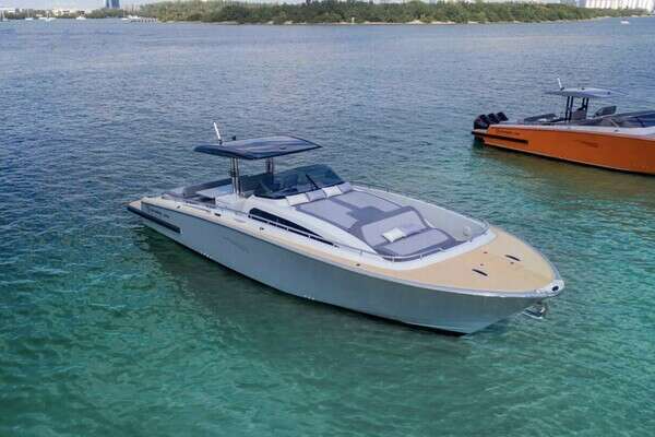 Picture Of: 2027 Canados Gladiator 431 Walk-around 