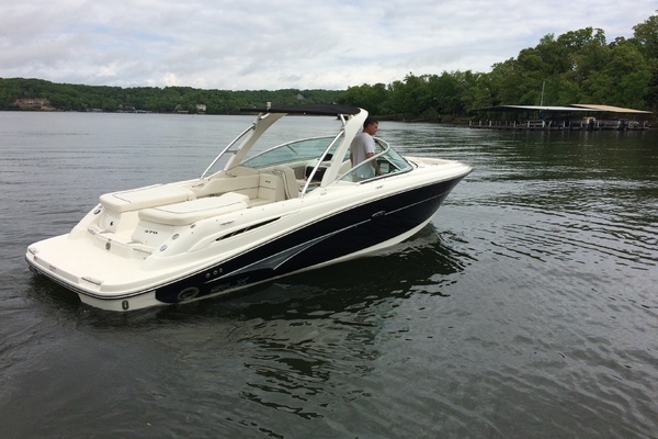 Picture Of: 2007 Sea Ray 270 SLX 