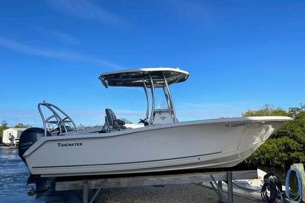 Picture Of: 2017 Tidewater 220LXF 