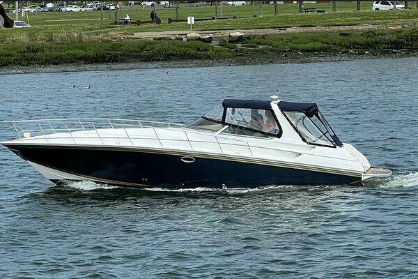 Picture Of: 2007 Fountain 38 Express Cruiser 