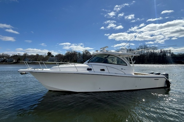 Picture Of: 2018 Pursuit OS 385 Offshore 