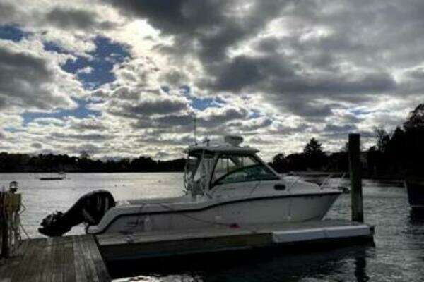 Picture Of: 2014 Boston Whaler 285 Conquest 