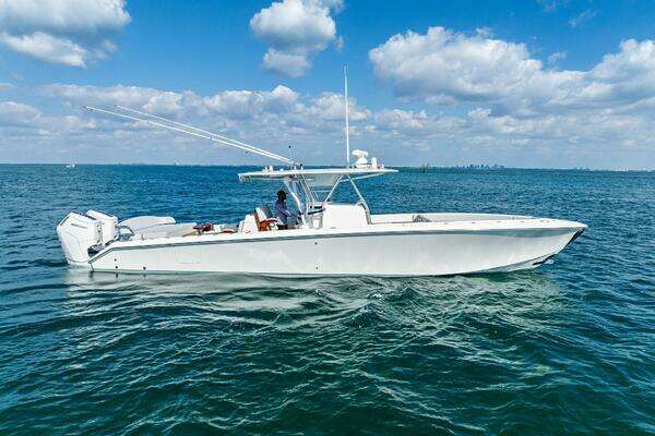 Picture Of: 2015 Bahama 41 VANTAGE