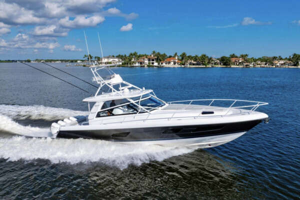 Picture Of: 2022 Intrepid 477 Evolution 