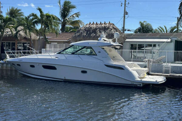 Picture Of: 2012 Sea Ray  