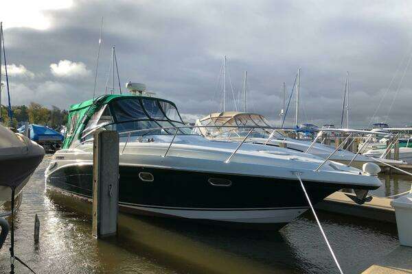 Picture Of: 2003 Four Winns 328 Vista 