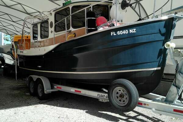 Picture Of: 2010 Ranger Tugs  