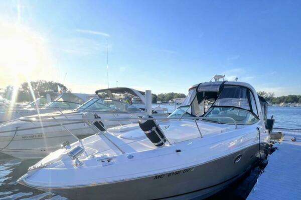 Picture Of: 2010 Sea Ray 310 Sundancer Josh'd