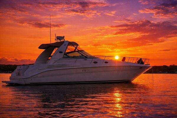 Picture Of: 1998 Sea Ray 400 Sundancer SEASCAPE