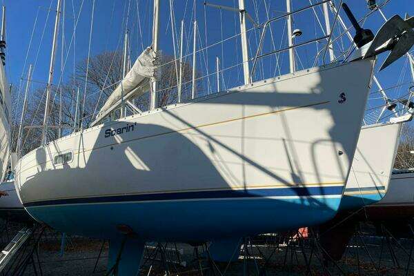 Picture Of: 2001 Beneteau Oceanis 361 Soarin'