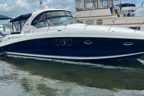 Picture Of: 2007 Sea Ray 38 DA Vienna