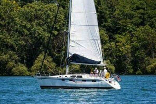 Picture Of: 1995 Hunter Hunter 35.5 Yachtt